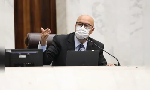 Deputado Romanelli: 'No Brasil até negacionista toma vacina'