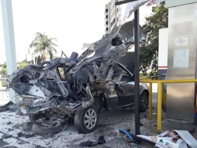 Frentista fica ferida após veículo explodir em posto de SP