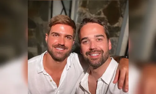 Governador do RS publica foto com o namorado e recebe apoio