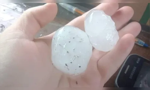 Grande Curitiba tem registro de chuvas de granizo 'gigante'