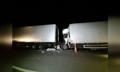 Grave: Engavetamento deixa um morto na BR-376