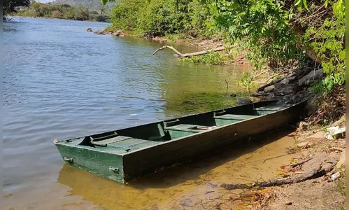 Barco de madeira é furtado no Rio Ivaí, em Borrazópolis