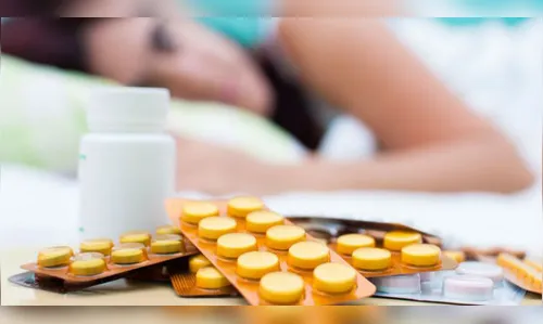 Mulher toma remédios para dormir e acorda com casa furtada