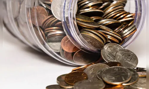 Ladrão invade casa e furta pote com R$ 500 em moedas