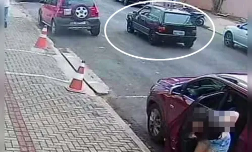 Fiat Uno é furtado no centro de Ivaiporã, nesta sexta-feira