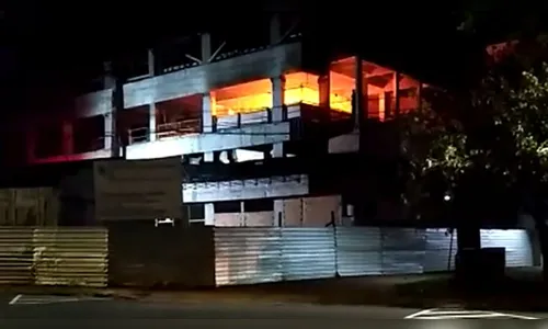 Incêndio atinge obra do novo Fórum de Londrina