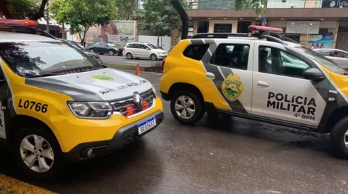 Ladrões armados invadem shopping e assaltam joalheria; veja