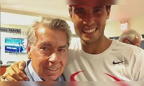 Tenista Manolo Santana morre aos 83 anos