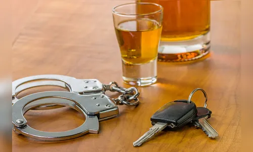 Motorista embriagado é preso após acidente em Apucarana