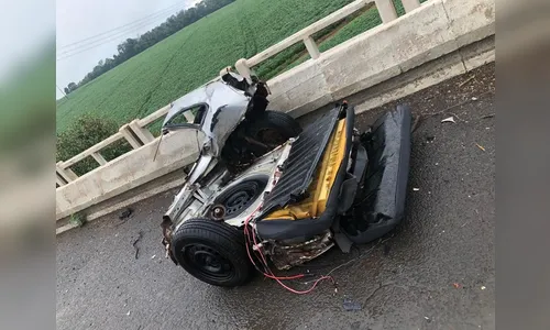 Motorista morre na hora em acidente com caminhão no PR