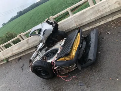 Motorista morre na hora em acidente com caminhão no PR
