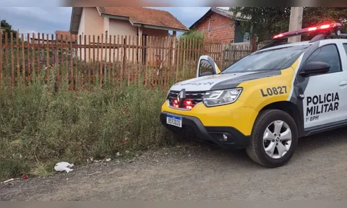 Pai leva comida ao filho em PG e encontra rapaz morto