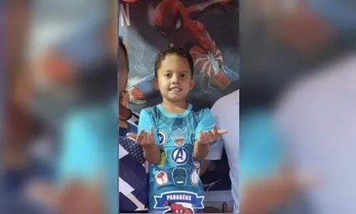 Tanque de lavar roupas cai e mata menino de 7 anos