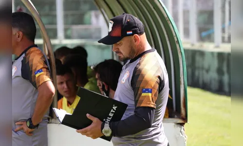 Laranja Mecânica vai com força máxima para decisão