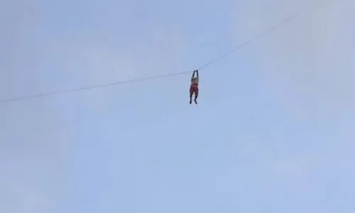 Vento forte: homem que soltava pipa é puxado para o alto
