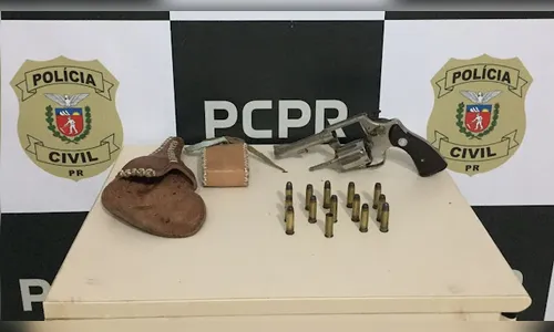 Caminhoneiro é preso após discussão e disparo de revólver