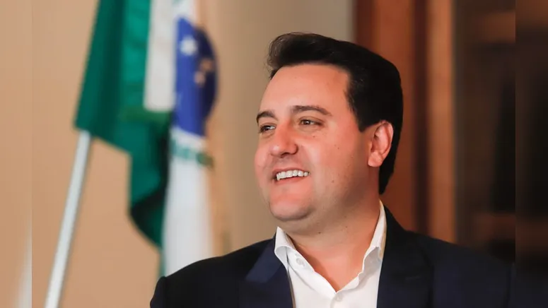 Imagem ilustrativa da notícia Experiência: Governador Ratinho Júnior troca equipe