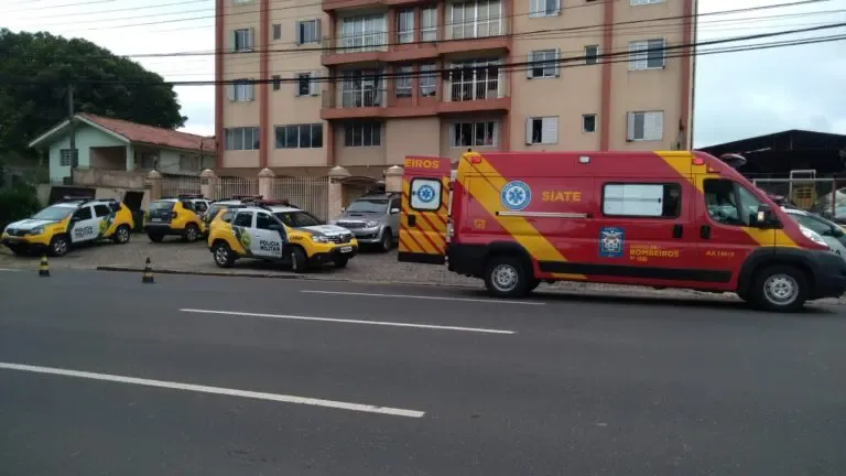 Bombeiro invade apartamento da ex e mata homem a tiros no PR