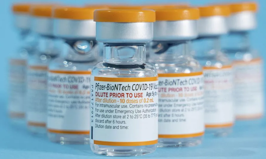 Chega ao Brasil 1,8 milhão de vacinas pediátricas da Pfizer