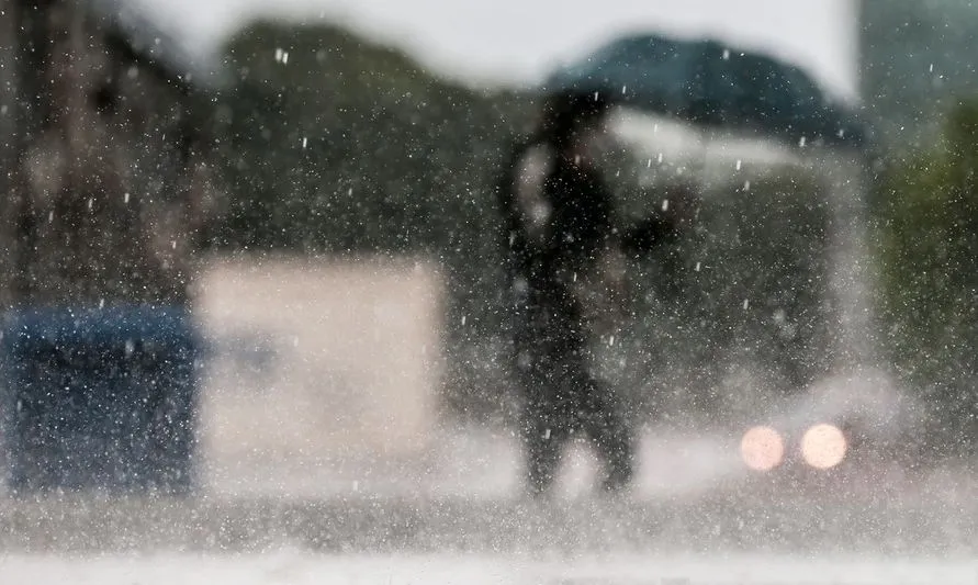 Início de fevereiro deve ter chuva acima da média no Paraná