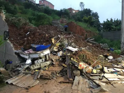 Bebê de 3 meses morre em deslizamento de terra em SP