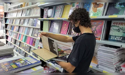 Confira dicas para economizar na compra de material escolar