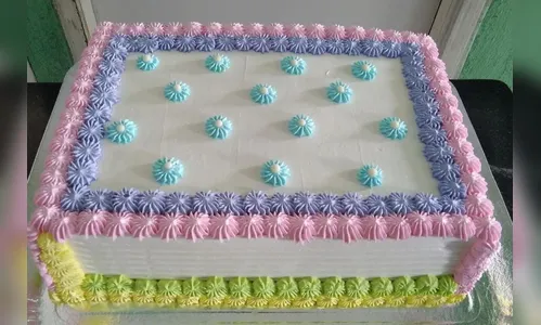 Empresária acusa motorista de app de furtar bolo de festa