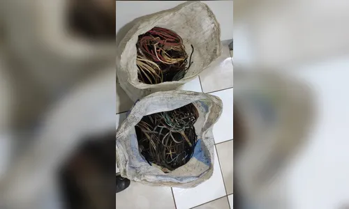 Homens são presos com 80 kg de fios de cobre em Apucarana