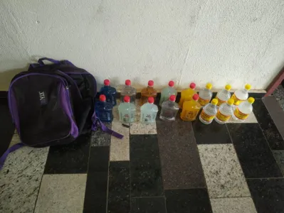 Jovens tentam arremessar bebidas na cadeia de Arapongas