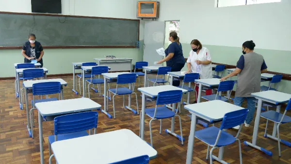 Aulas começam na segunda-feira (7) na rede estadual; veja