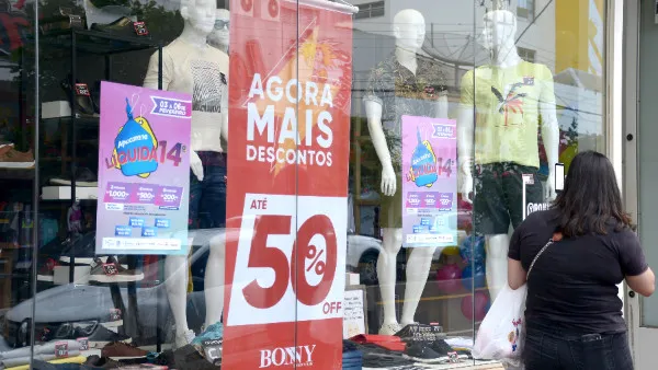 Comércio de Apucarana atende neste sábado e domingo