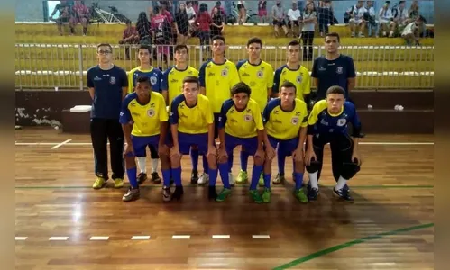 Arapongas realiza seletiva para equipes de base do Futsal