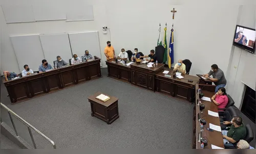 Câmara aprova CP para investigar vereador preso por agressão