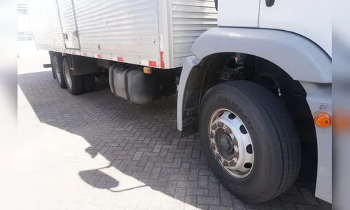 Detran orienta caminhoneiros sobre manutenção e legislação