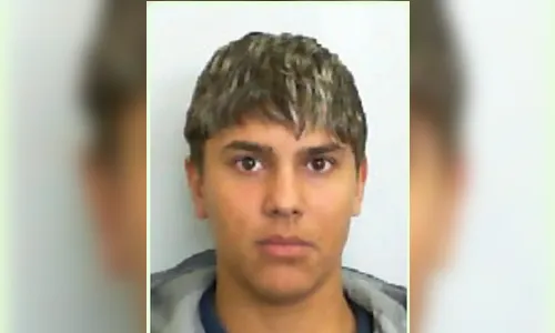 Homem é morto a tiros com filho de dois anos no colo no PR