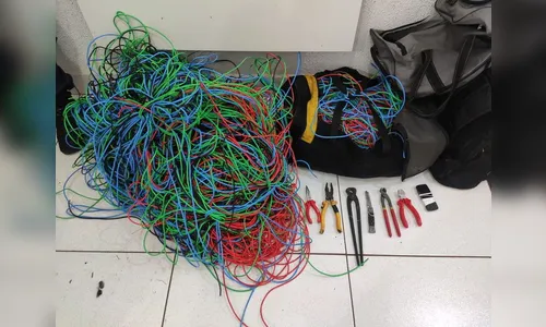 Homem é preso após furtar fiação do Estádio Willie Davids