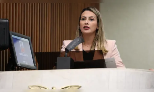 Deputada critica na Assembleia cassação de vereadora