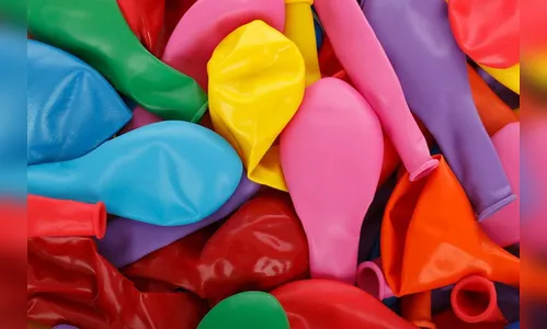 Menino de 10 anos morre após engolir balão de festa