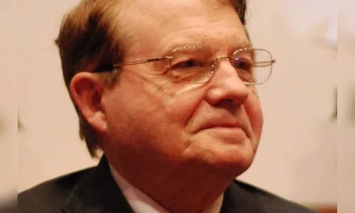 Morre cientista que descobriu o vírus da Aids, aos 89 anos