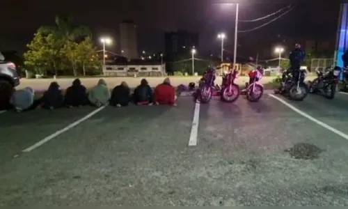 Motociclistas suspeitos de rachas são presos nesta madrugada