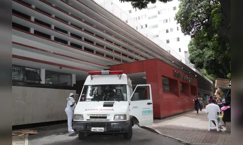 Mulher coloca fogo no marido, se arrepende e aciona socorro