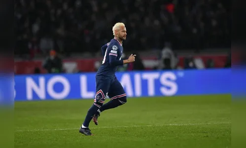 Na volta de Neymar, Mbappé define no fim e PSG bate Real