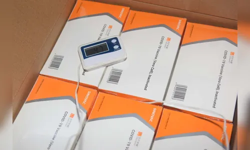 Paraná recebe mais 80,6 mil vacinas pediátricas da Coronavac