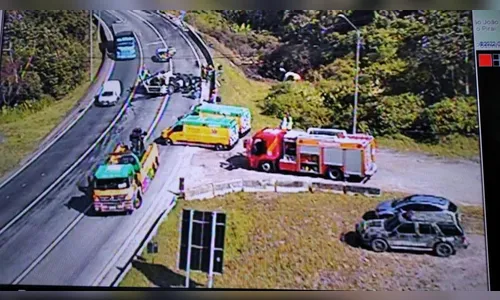 Tombamento de carreta causa morte de pessoa na BR-376