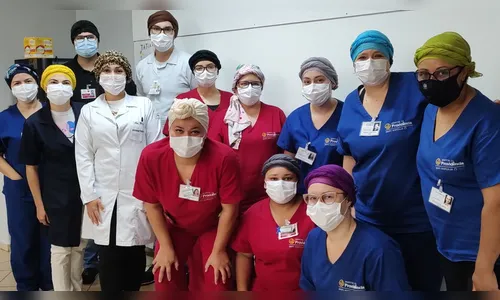 #vádelenço: unidade de tratamento do câncer faz homenagem