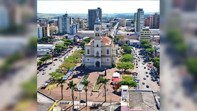 Imagem ilustrativa da notícia Lançamento de livro em Apucarana