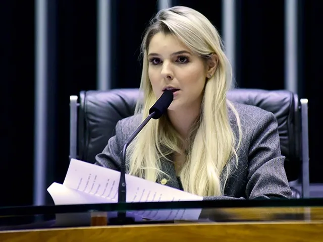 Deputada Luísa Canziani assina filiação ao PSD neste sábado