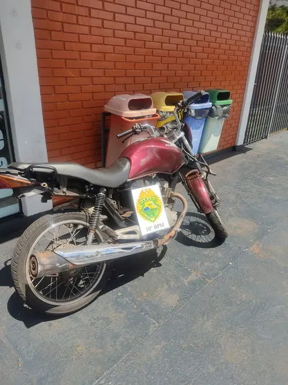 Motocicleta furtada é recuperada pela PM em Apucarana