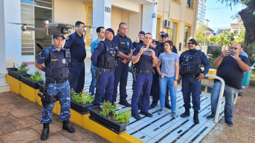 Os agentes do curso puderam conhecer alguns recursos técnicos do equipamento em demonstrações