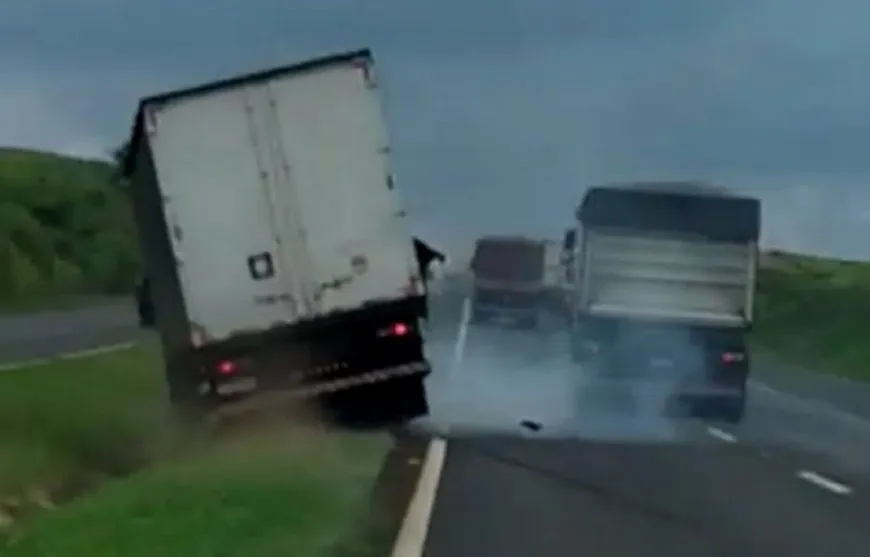 Vídeo: caminhão provoca acidente na região
